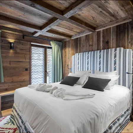 Neuf Avec Piscine, Jacuzzi, Sauna, Hammam Et Salle De Cinema A Saint-martin De Belleville - Fr-1-570-25 Chalet